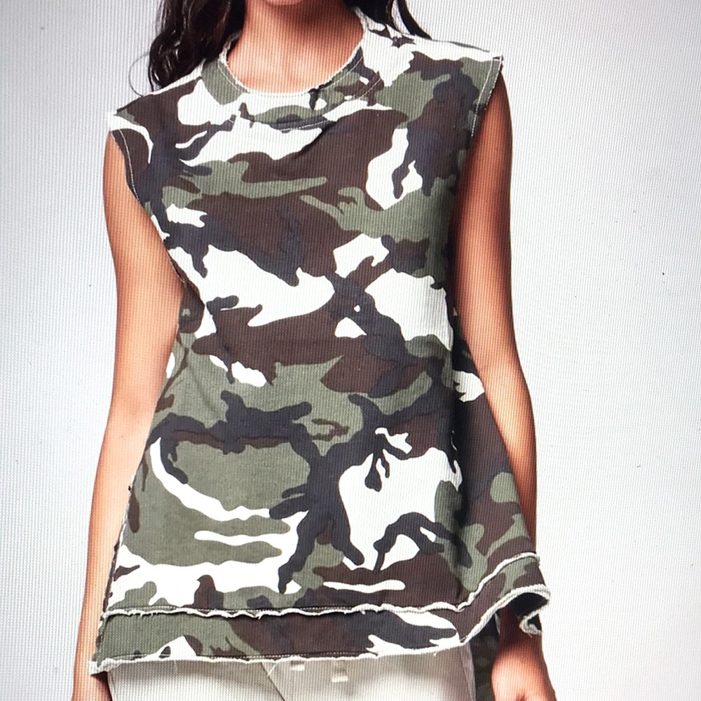 Vintage Camo Silk Blend Raw Seam Crewneck Tank from Baci Size Large